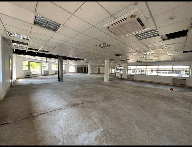 963M² OFFICE TO LET IN PARKTOWN